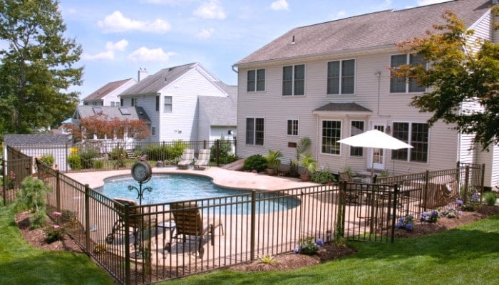 Landlords Must Follow Maryland Pool Fence Laws 700x400