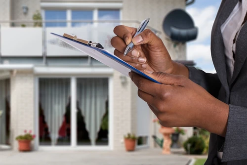 How to Report Bad Landlords and Deal with Poor Property Management