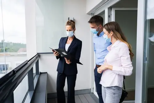 How to Prepare for and Conduct In-Person Rental Showings During a Pandemic