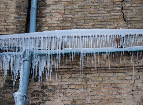 turn-off-exterior-water-pipes-avoid-frozen-pipes