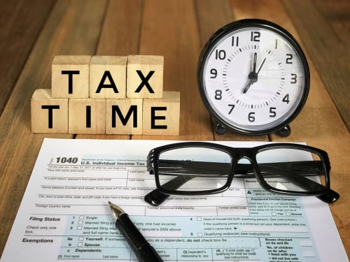 Property Manager's Guide to Tax Time and Sending 1099s to Landlords