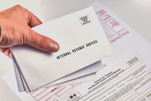 Property Manager's Guide to Tax Time and Sending 1099s to Landlords