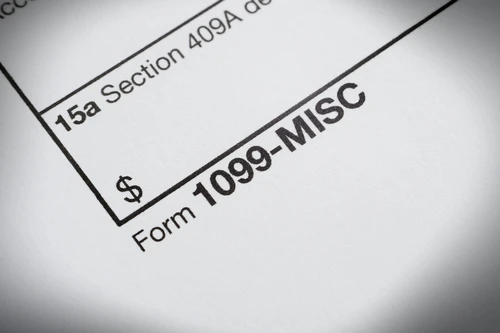 Property Manager's Guide to Tax Time and Sending 1099s to Landlords