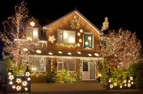 outdoor-christmas-lights
